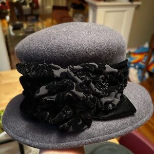 Chic Women's Gray Hat with Black Floral Detail